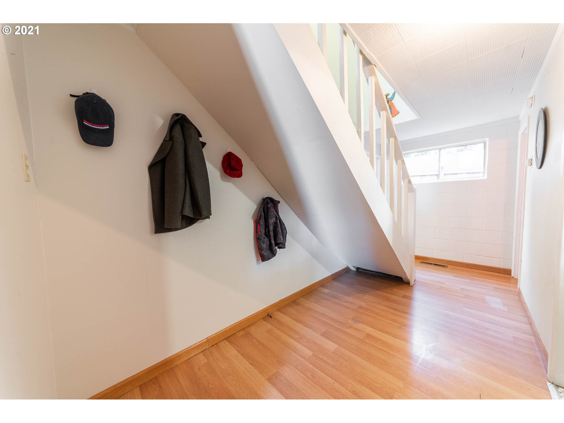 520 South 71st Street Springfield, OR 97478 - Photo 9 of 20 Gallery Image 9