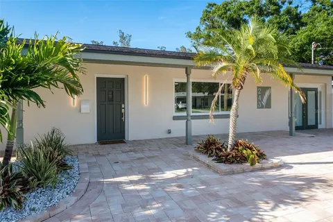 $679,000 | 243 45th Avenue Northeast, St. Petersburg, FL 33703