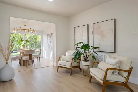 $679,000 | 243 45th Avenue Northeast, St. Petersburg, FL 33703