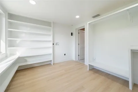 $679,000 | 243 45th Avenue Northeast, St. Petersburg, FL 33703