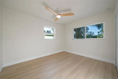 $679,000 | 243 45th Avenue Northeast, St. Petersburg, FL 33703