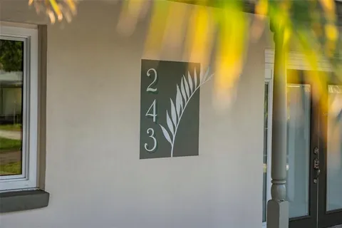 $679,000 | 243 45th Avenue Northeast, St. Petersburg, FL 33703