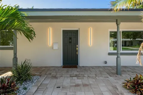 $679,000 | 243 45th Avenue Northeast, St. Petersburg, FL 33703