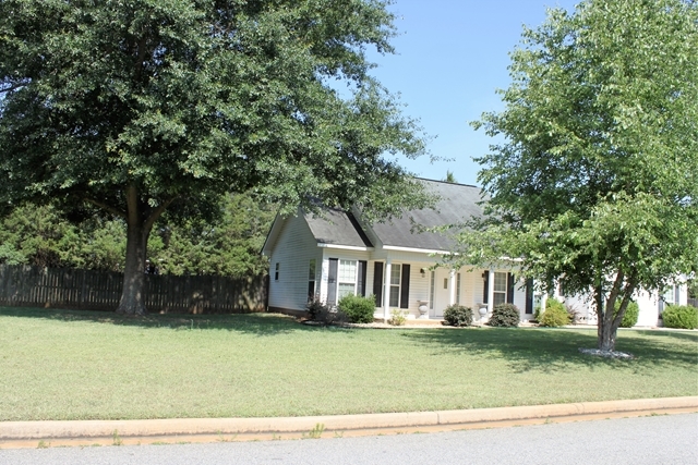 126 Crystal Ridge Circle Byron, GA 31008 - Photo 2 of 37 Additional Photo