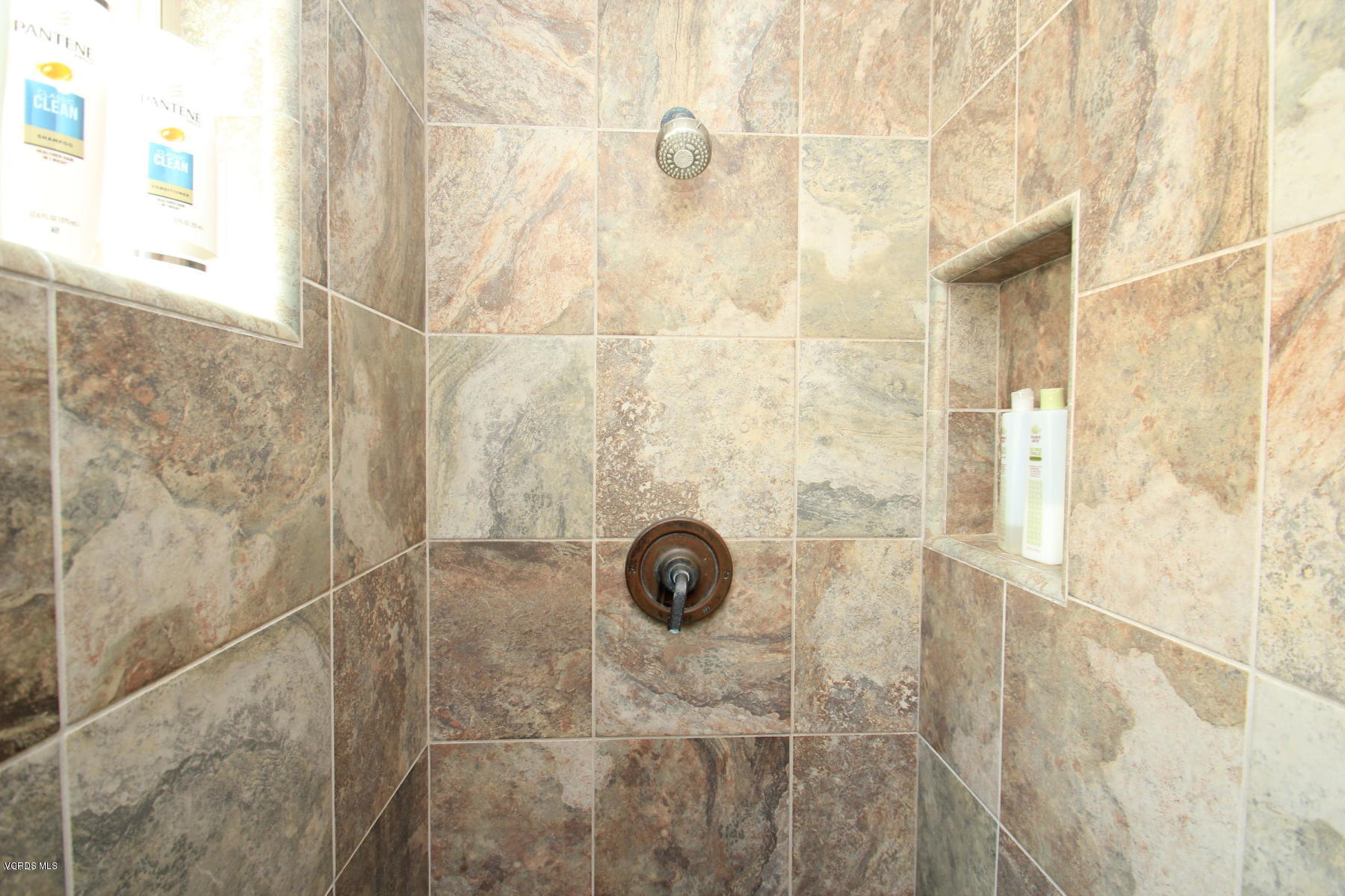 5326 Outrigger Way Oxnard, CA 93035 - Photo 19 of 75 20190514001706971211000000-o