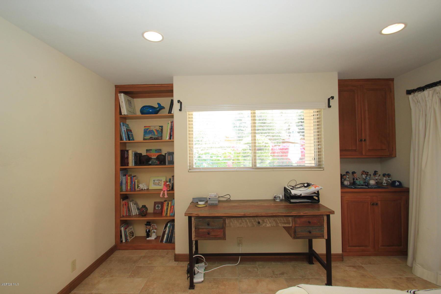 5326 Outrigger Way Oxnard, CA 93035 - Photo 8 of 75 20190514001245178602000000-o