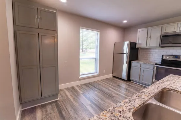 $277,000 | 807 Meadow Mead Drive, Allen, TX 75002