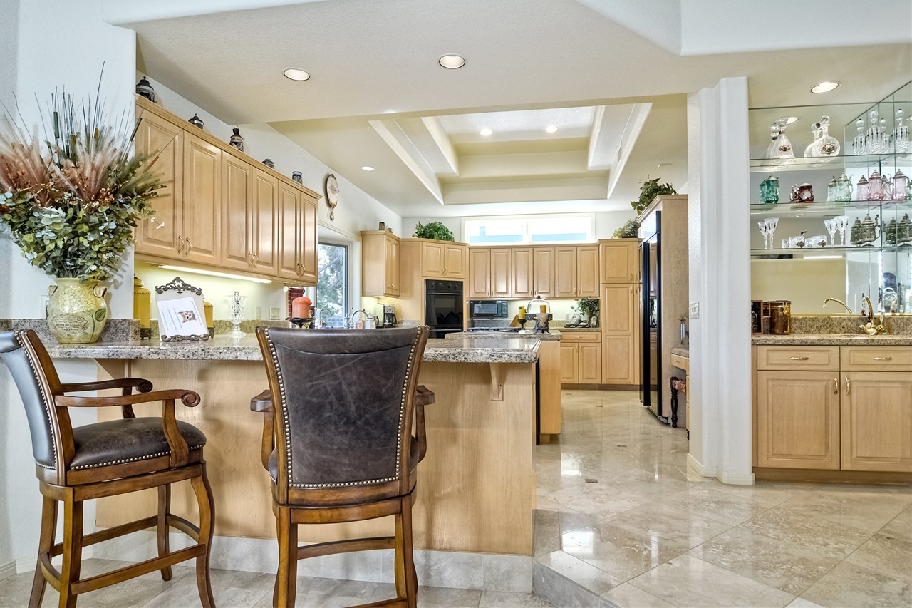 7395 Alicante Road Carlsbad, CA 92009 - Photo 13 of 25 Gallery Image 13