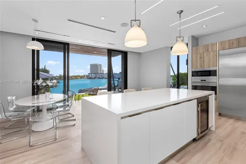 $14,500,000 | 16470 Northeast 30th Avenue, North Miami Beach, FL 33160