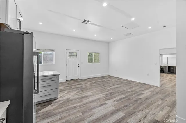 $2,500 | 19613 Lanark Street, Unit 1/2, Reseda, CA 91335