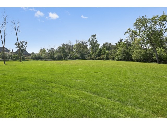 15 Deerpath Lane Oak Brook, IL 60523 - Photo 14 of 23