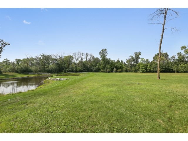 15 Deerpath Lane Oak Brook, IL 60523 - Photo 16 of 23