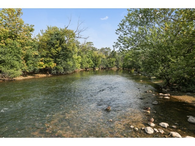 15 Deerpath Lane Oak Brook, IL 60523 - Photo 22 of 23