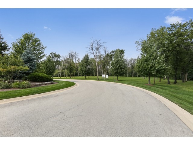 15 Deerpath Lane Oak Brook, IL 60523 - Photo 5 of 23