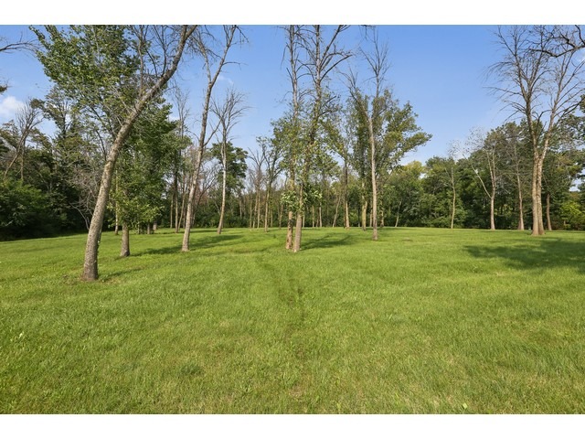 15 Deerpath Lane Oak Brook, IL 60523 - Photo 9 of 23