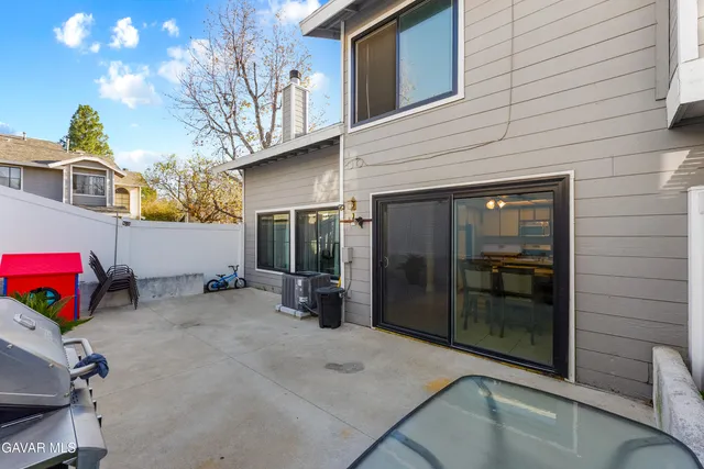 a view of a house with tub