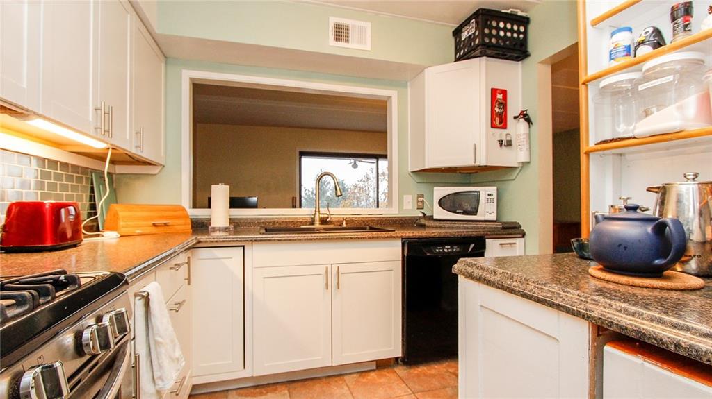 2034 Swallow Hill Road, Unit 214 Pittsburgh, PA 15220 - Photo 12 of 22 Gallery Image 12
