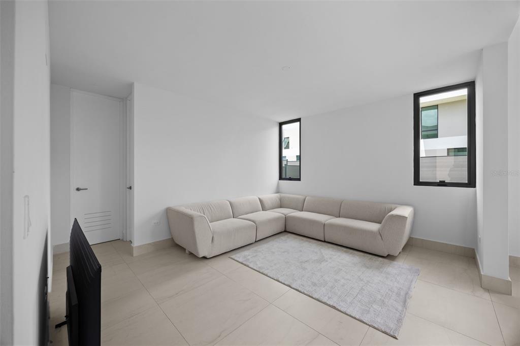 135 Salonga Street Bayamon, PR 00961 - Photo 7 of 49