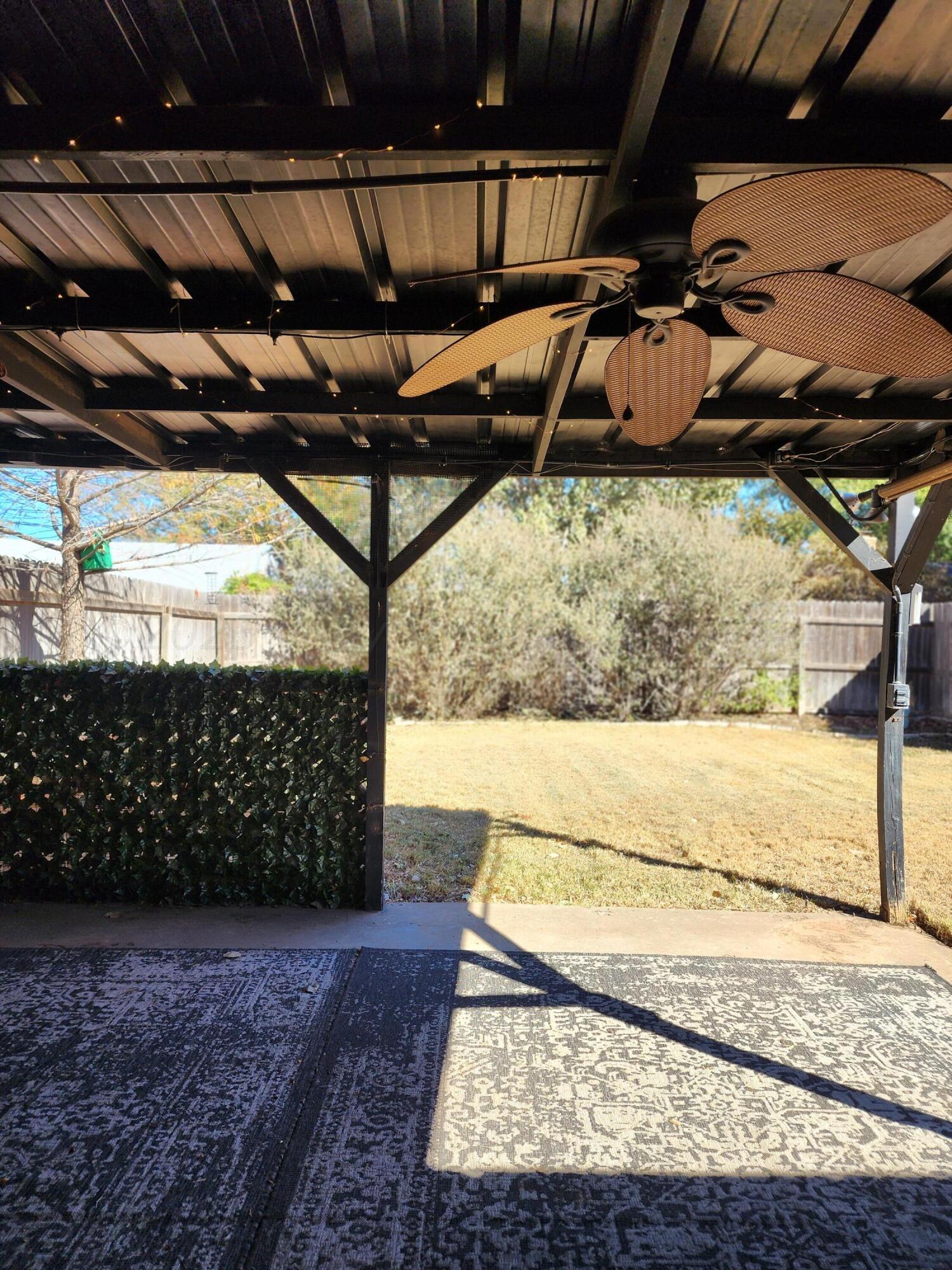 6523 Garwood Road Amarillo, TX 79109 - Photo 22 of 30 back patio