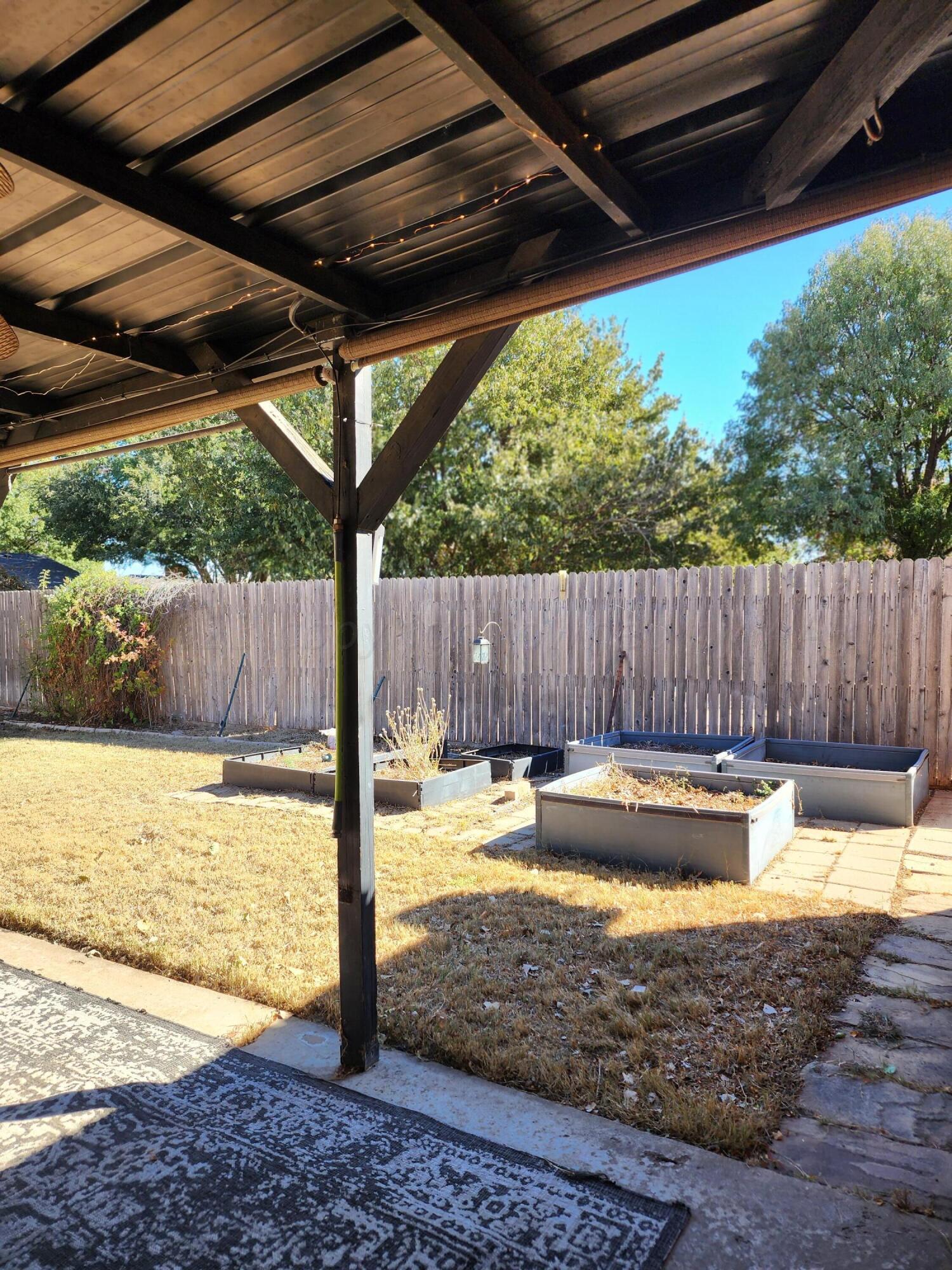 6523 Garwood Road Amarillo, TX 79109 - Photo 24 of 30 back patio