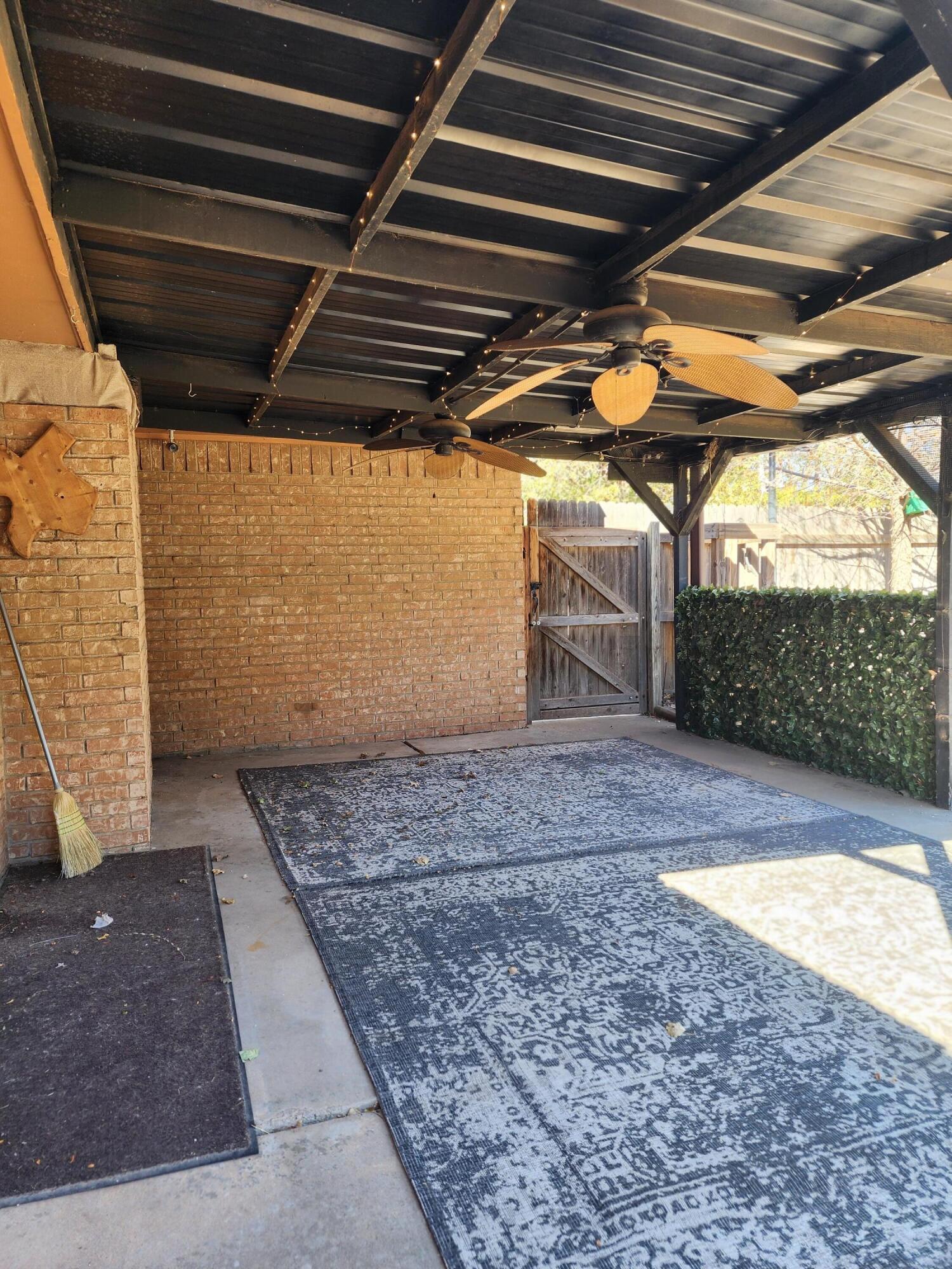 6523 Garwood Road Amarillo, TX 79109 - Photo 25 of 30 back patio