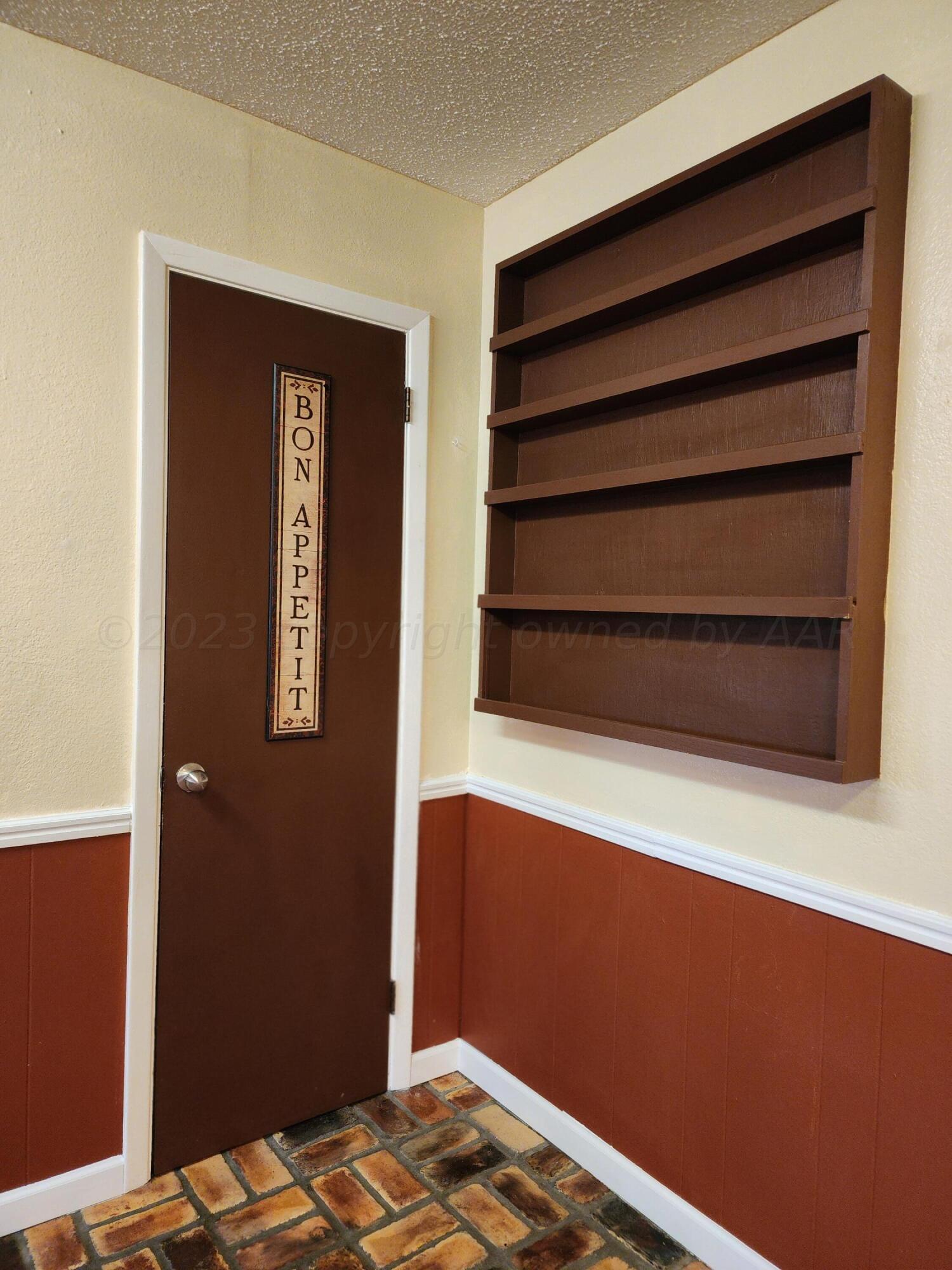 6523 Garwood Road Amarillo, TX 79109 - Photo 8 of 30 Pantry area