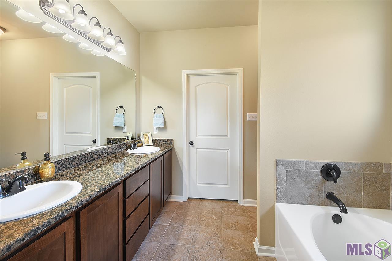 8644 Abertay Avenue Baton Rouge, LA 70820 - Photo 8 of 14 Gallery Image 8