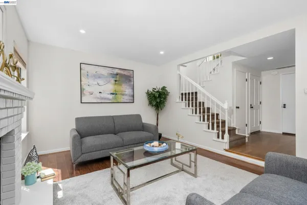 $994,999 | 18 Gazania Terrace, Fremont, CA 94536