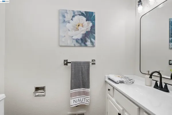 $994,999 | 18 Gazania Terrace, Fremont, CA 94536