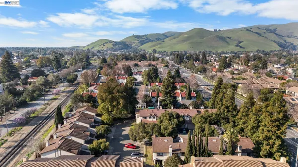 $994,999 | 18 Gazania Terrace, Fremont, CA 94536