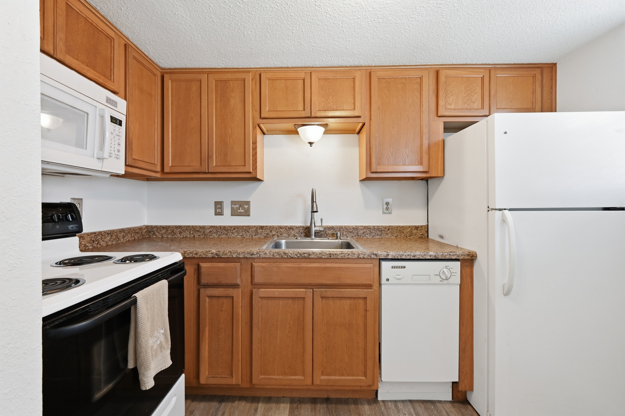 2500 Burleson Road, Unit 402 Austin, TX 78741 - Photo 9 of 21