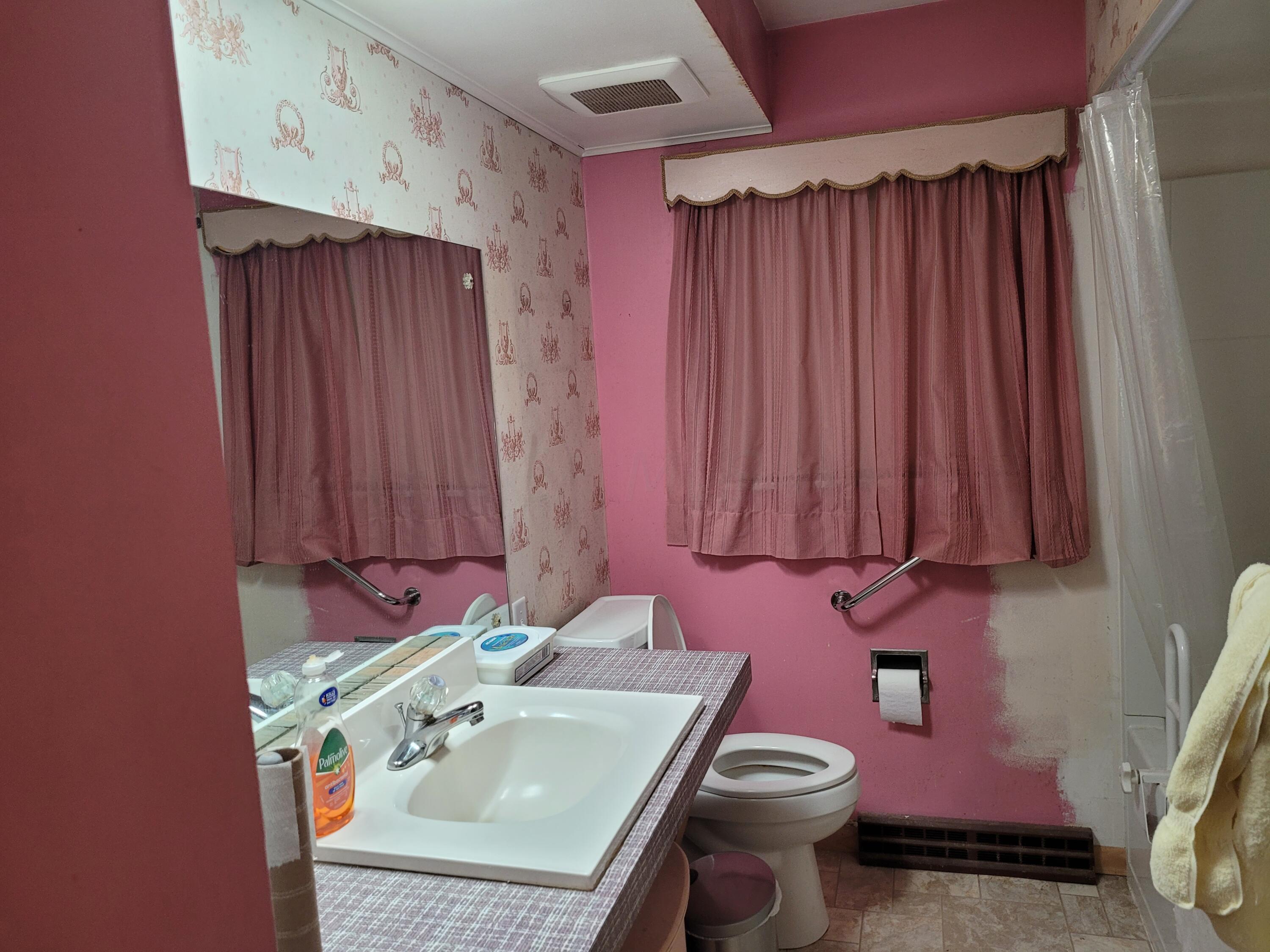 2591 Mock Road Columbus, OH 43219 - Photo 4 of 12 20221024_184731
