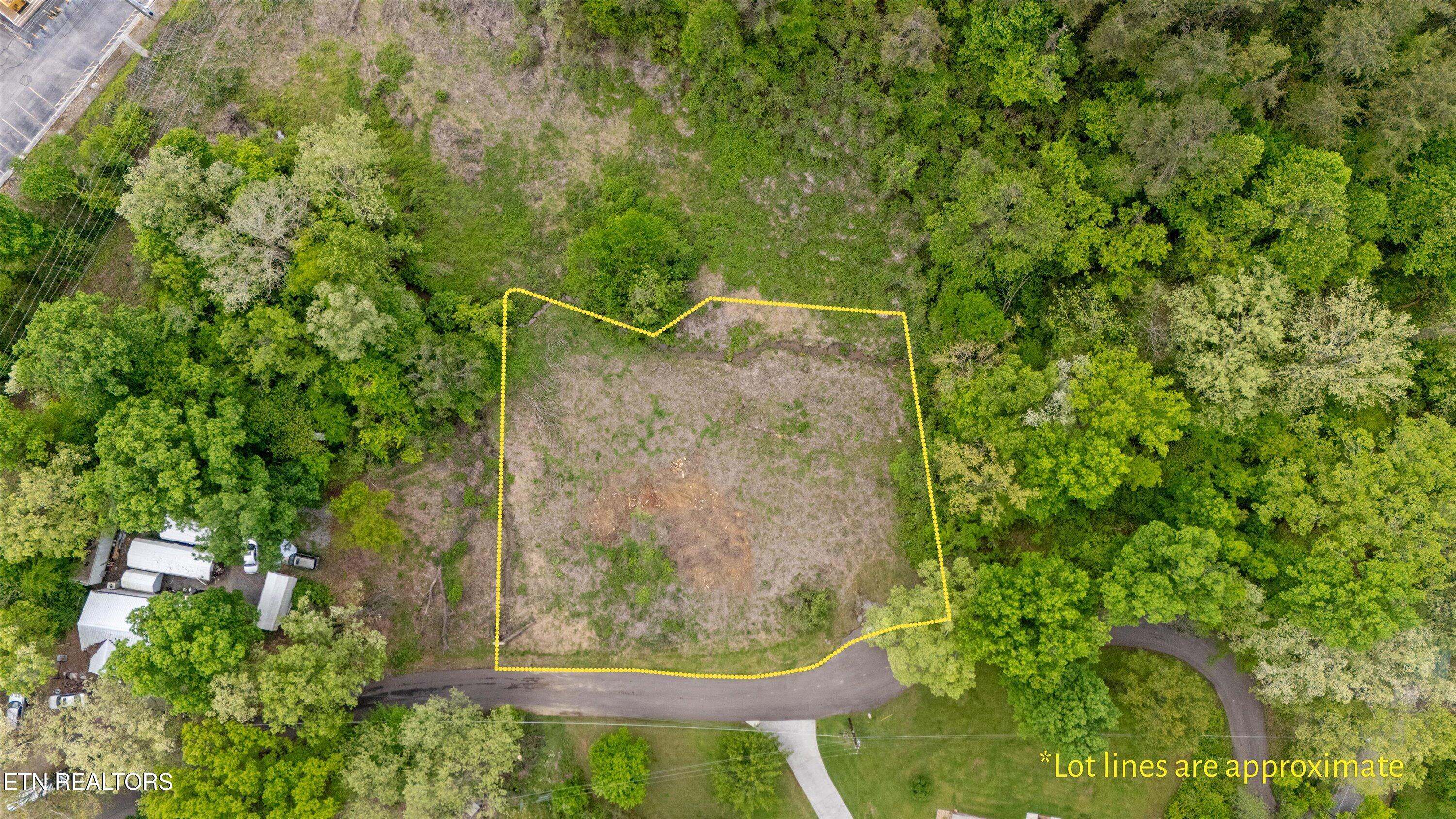 205 Green Road Knoxville, TN 37920 - Photo 1 of 6 1-205 Green Rd-02