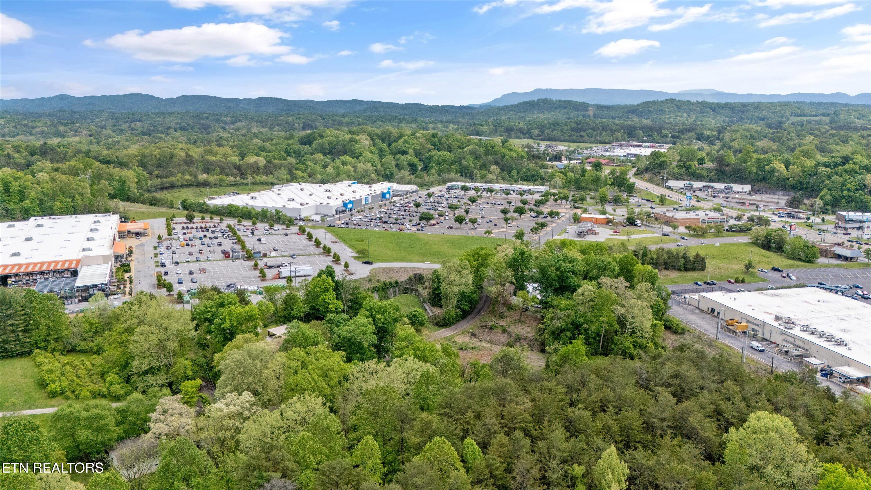 205 Green Road Knoxville, TN 37920 - Photo 5 of 6 6-205 Green Rd-05