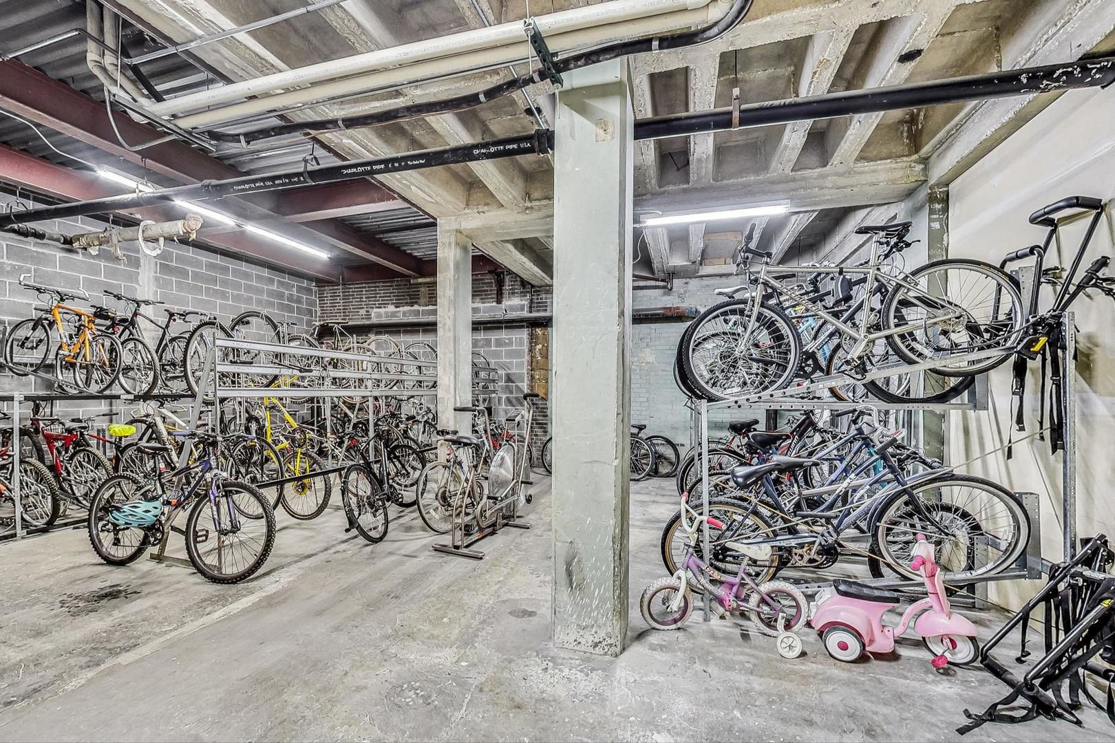 811 South Lytle Street, Unit 611 Chicago, IL 60607 - Photo 28 of 29 a view of bike storage