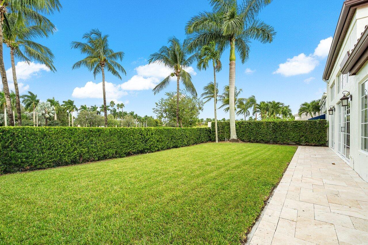 3589 Northwest Clubside Circle Boca Raton, FL 33496 - Photo 32 of 41 Backyard