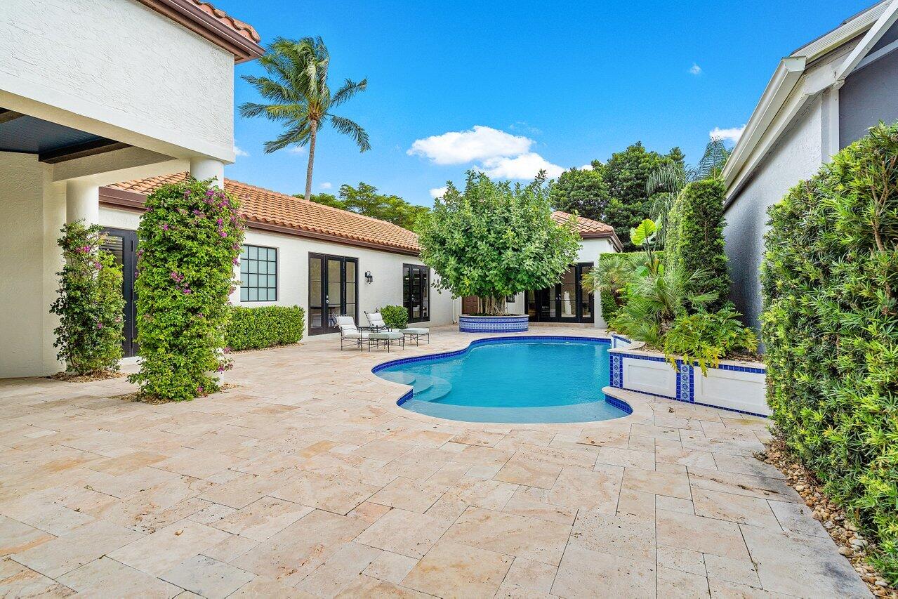 3589 Northwest Clubside Circle Boca Raton, FL 33496 - Photo 4 of 41 Courtyard