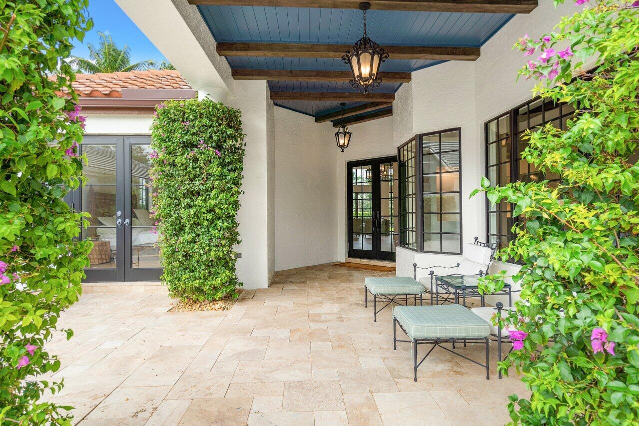 3589 Northwest Clubside Circle Boca Raton, FL 33496 - Photo 5 of 41 Courtyard