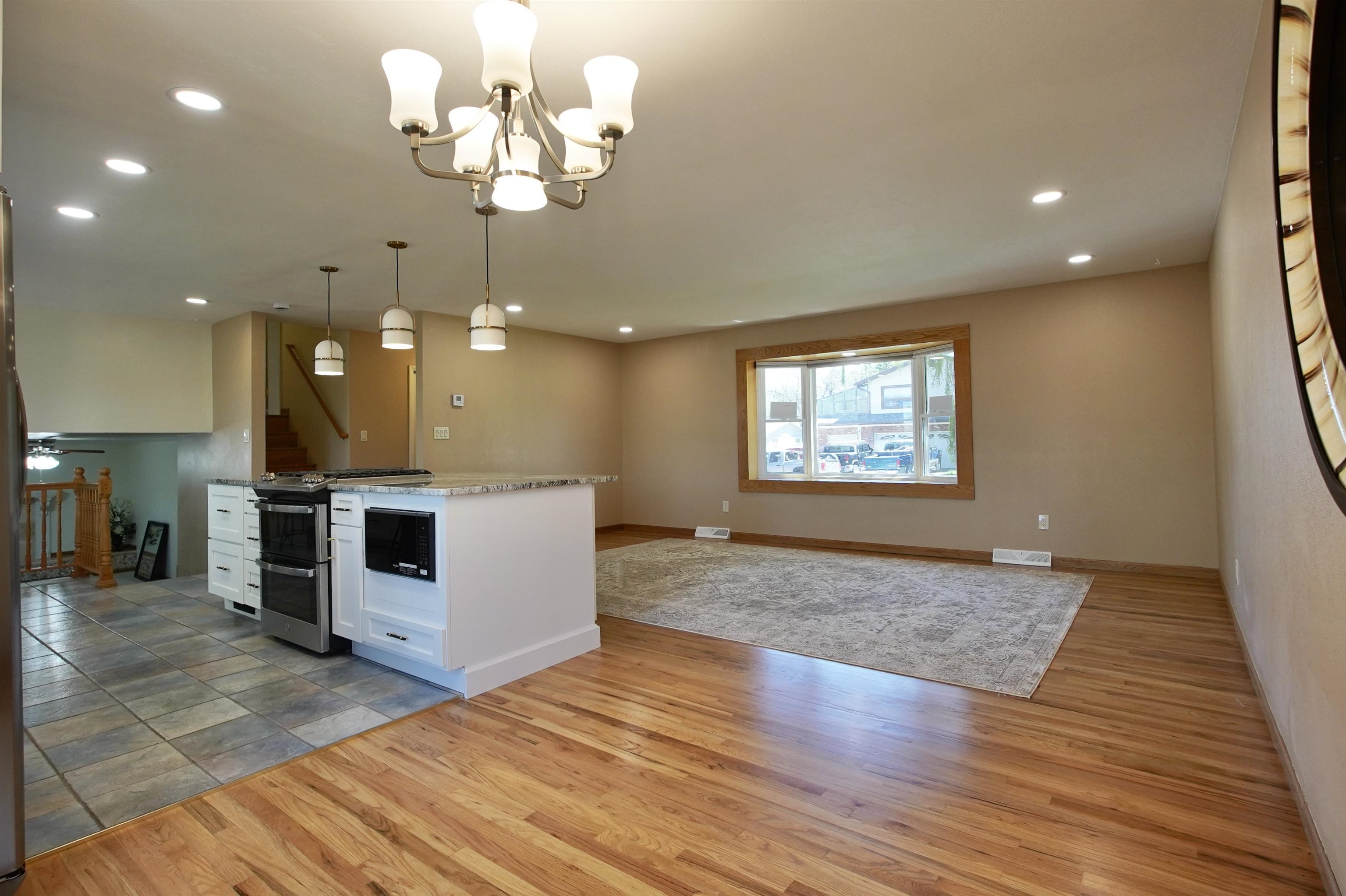 1460 Manor Drive Casper, WY 82609 - Photo 11 of 48