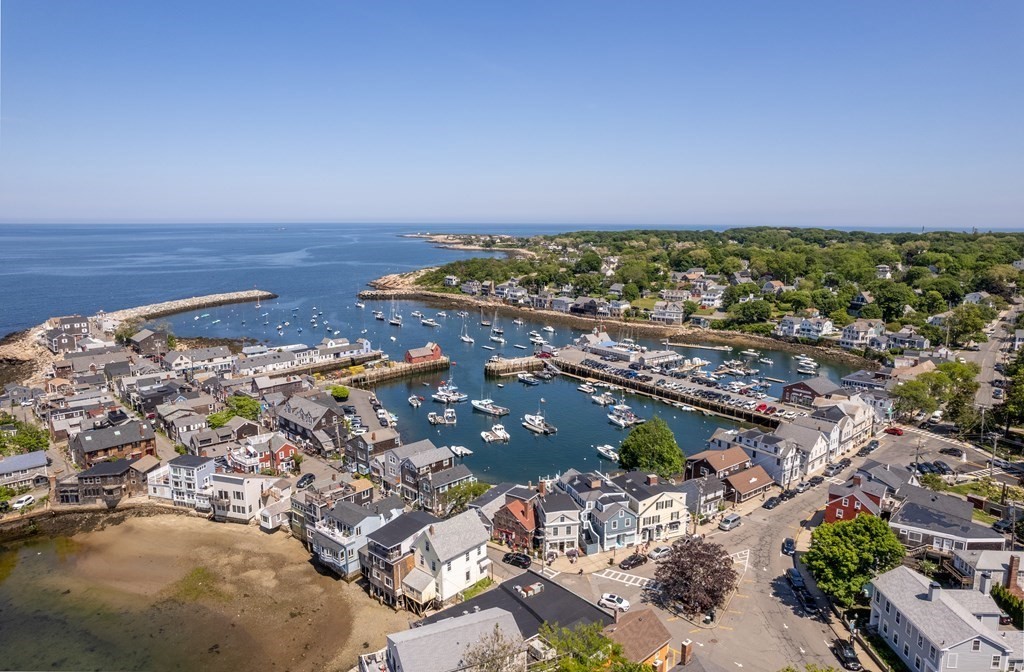 69 R Main Street Rockport, MA 01966 - Photo 34 of 35 Gallery Image 34
