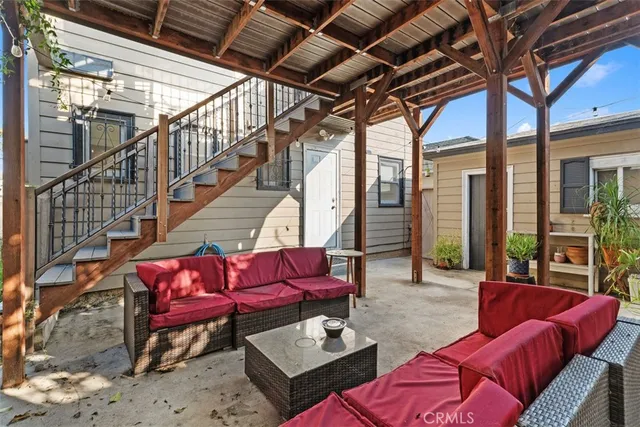 $1,049,000 | 1728 East Florida Street, Long Beach, CA 90802