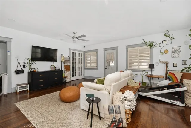 $1,049,000 | 1728 East Florida Street, Long Beach, CA 90802