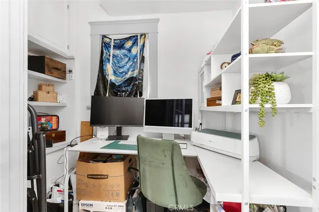 $1,049,000 | 1728 East Florida Street, Long Beach, CA 90802