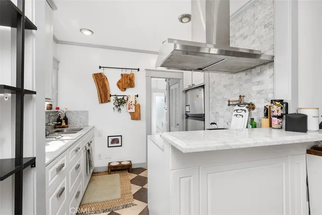 $1,049,000 | 1728 East Florida Street, Long Beach, CA 90802