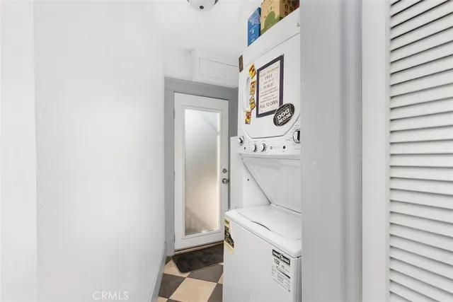 $1,049,000 | 1728 East Florida Street, Long Beach, CA 90802