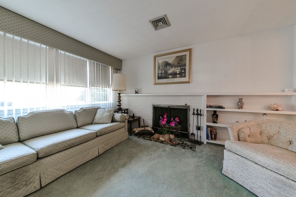 20 Westlake Road Natick, MA 01760 - Photo 4 of 19 Gallery Image 4