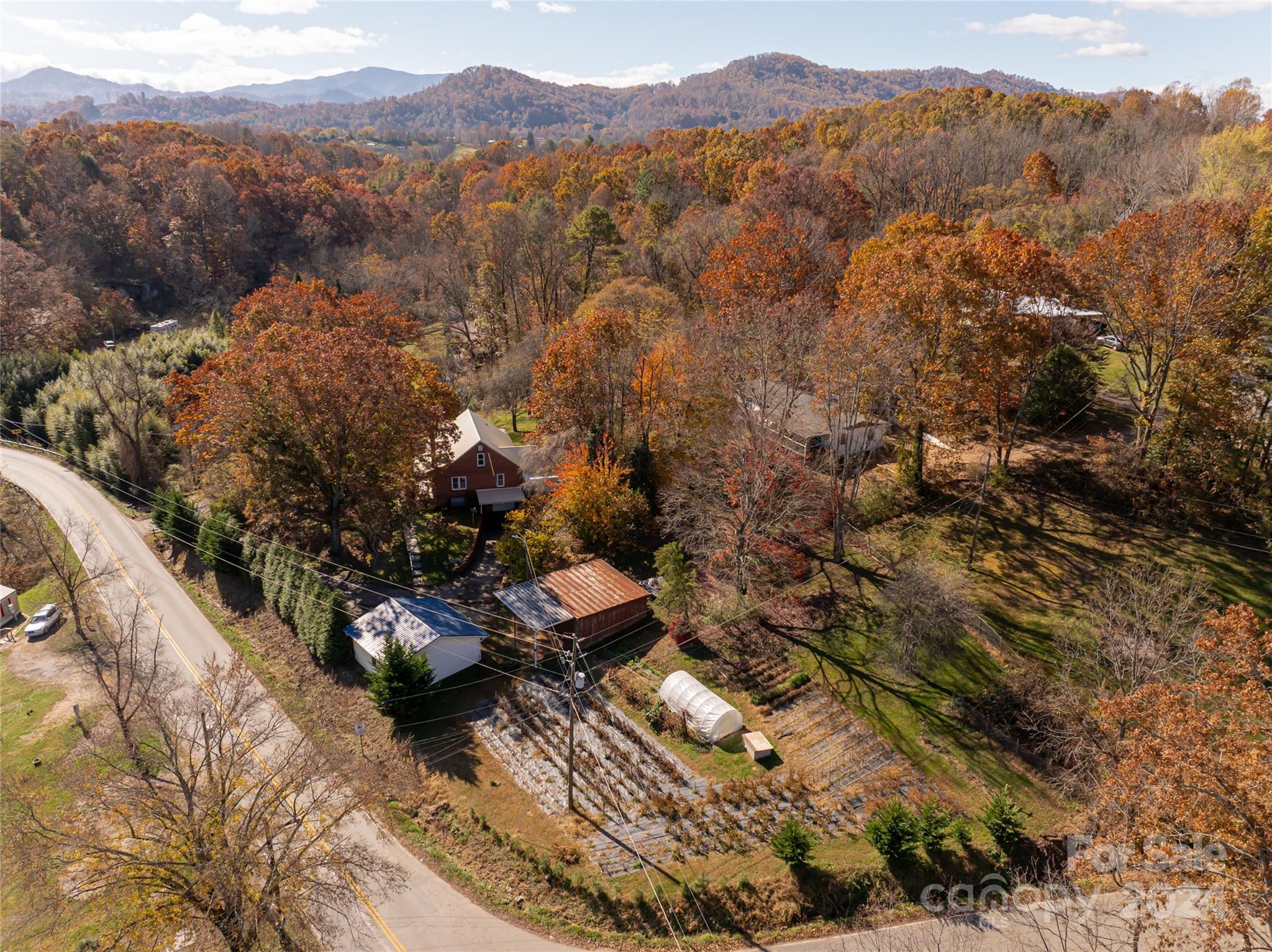 5074 Thickety Road Canton, NC 28716 - Photo 46 of 48 view of city and mountain
