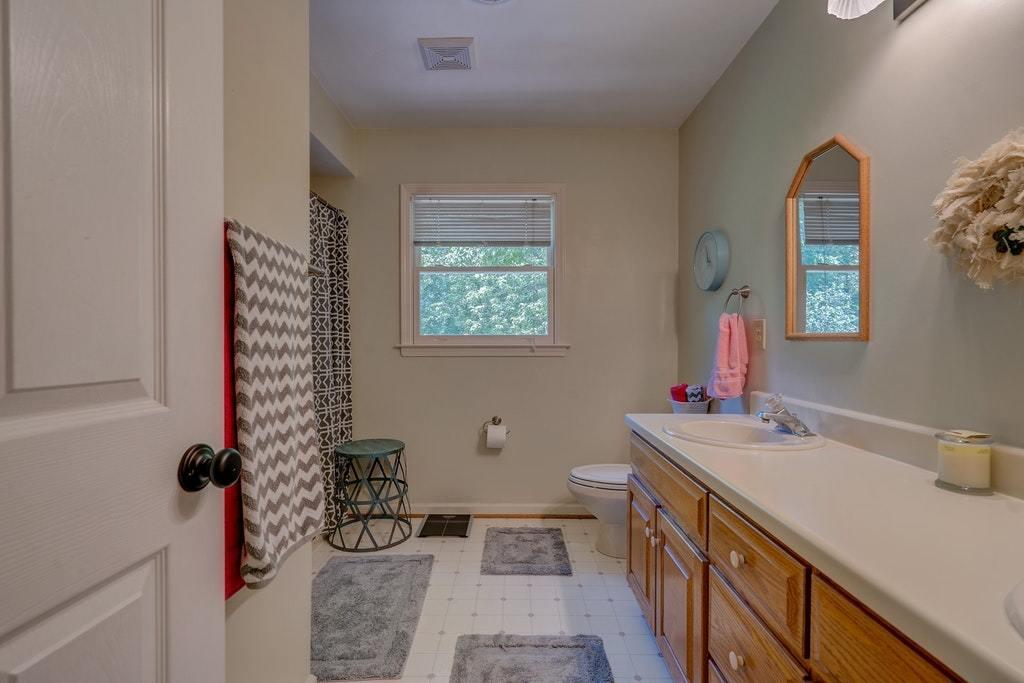 402 Winesap Road Roanoke, VA 24019 - Photo 25 of 47 026-313581-DSC02089_90_91_7759492