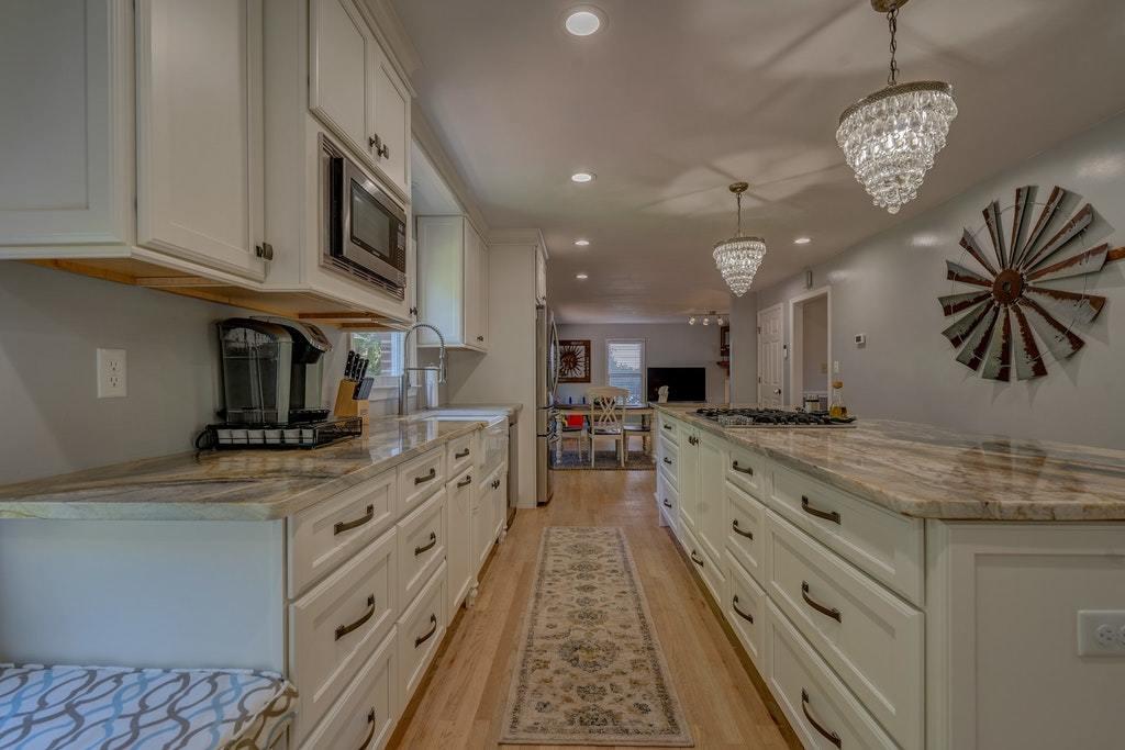 402 Winesap Road Roanoke, VA 24019 - Photo 7 of 47 009-313581-DSC02038_39_40_7759475