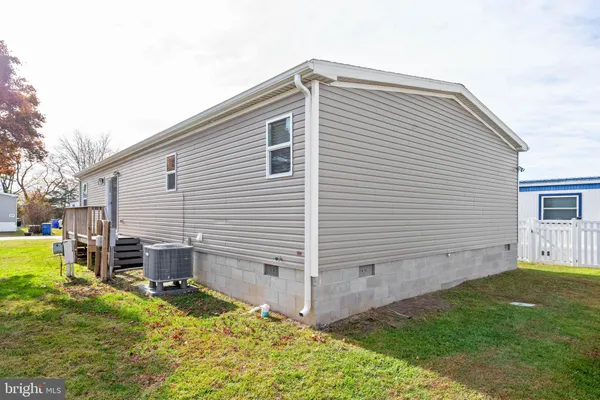 a view of backyard of house